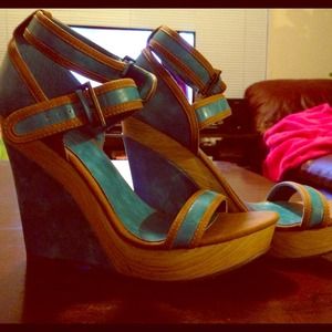 Really cute blue wedges!