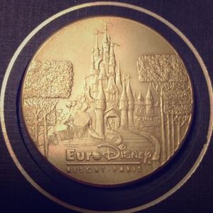 🌳Disney "Authentic" Euro Disney Pewter Medallion