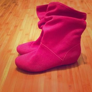 Steve Madden boots...NEVER WORN..👢