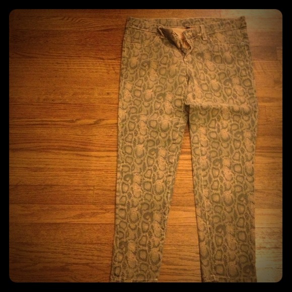 Denim cropped snakeskin pants