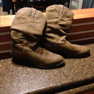 Womens 11" Slouch boot Tan -- DURANGO