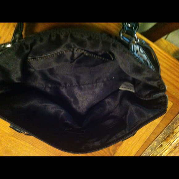 💢REDUCED PRICE! 💢Original xoxo purse- never used - Picture 2 of 4