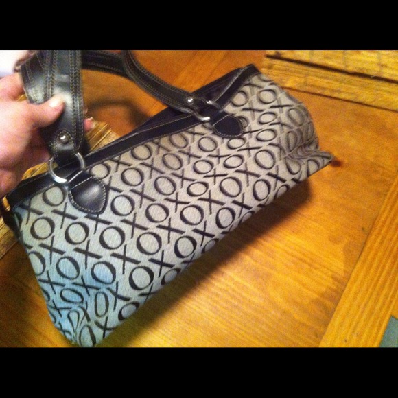 💢REDUCED PRICE! 💢Original xoxo purse- never used - Picture 4 of 4