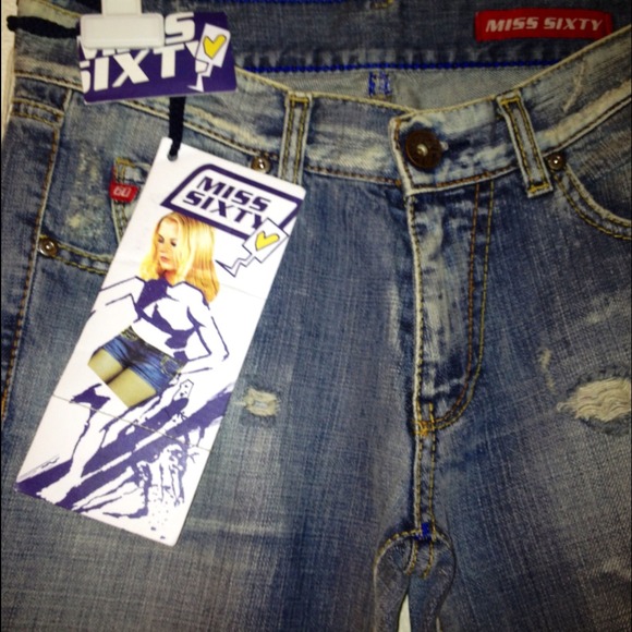 NWT! Miss Sixty Distressed Medium Wash Jean - Picture 2 of 4