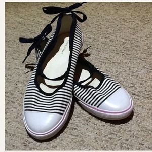 Colin Stuart nautical flats with tie straps