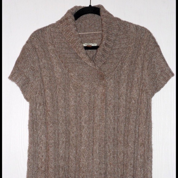 Tan Cable Knit Short Sleeve Sweater