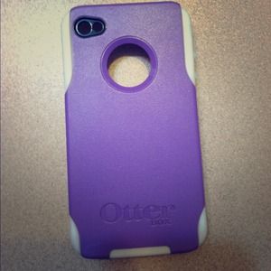 Purple otter box for the iPhone 4/4s!