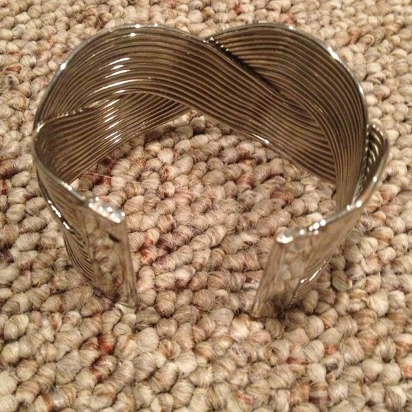 Cuff Bracelet Free With Clothing/Shoe Purchase - Picture 2 of 2