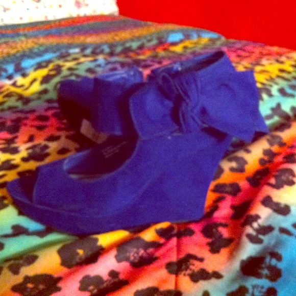 Royal blue wedges with bow
