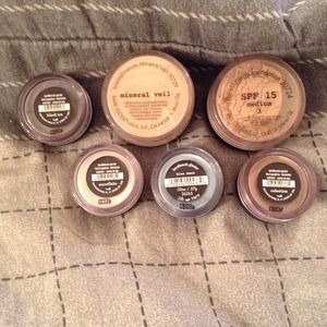 LOW PRICE! One day only!! Bare Minerals make-up