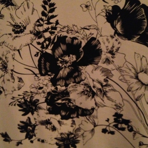 The Limited tank/short sleeved shirt in tan - Picture 2 of 2