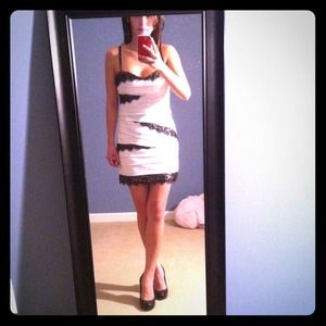 Bebe dress