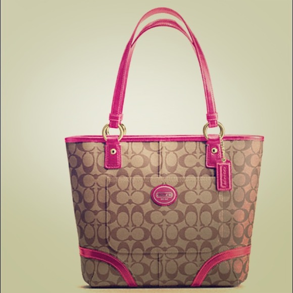 SOLD***** Authentic NEW Coach Peyton Tote - Pink