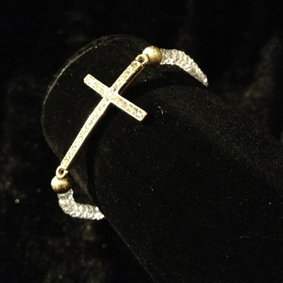 Cross bracelet❌❌