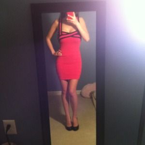 Cute pink dress!