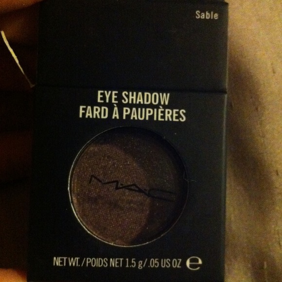 MAC eyeshadow