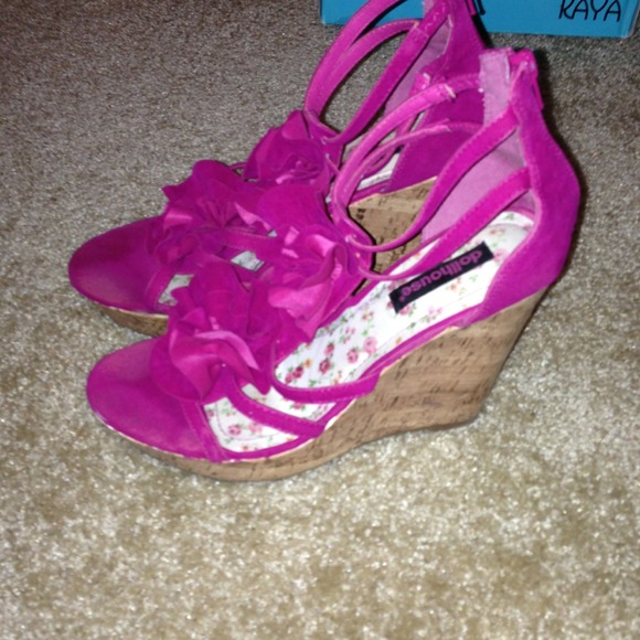 Floral wooden wedge heels - Picture 3 of 3