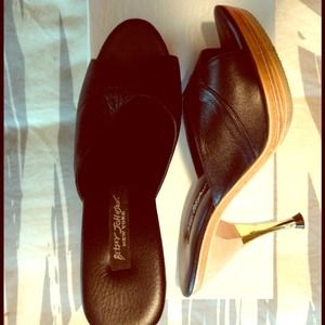 Betsey Johnson size 7