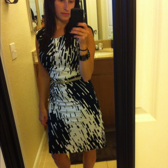 SOLD!!! Black and white dress - Picture 3 of 4