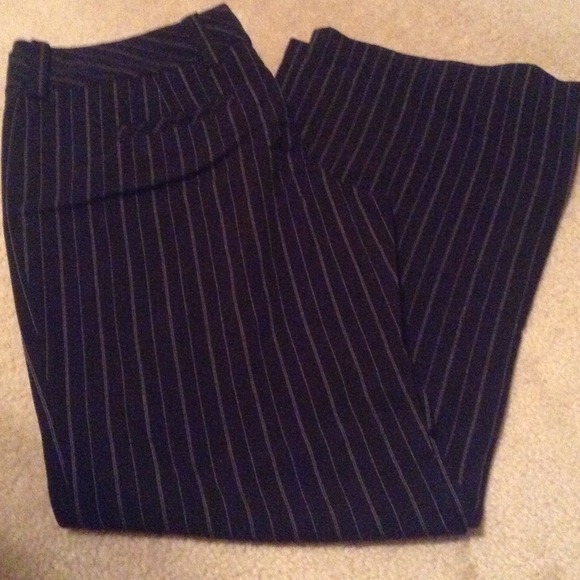 ⛔SOLD⛔⬇Reduced⬇Bundle 5 dress pants - Picture 2 of 4