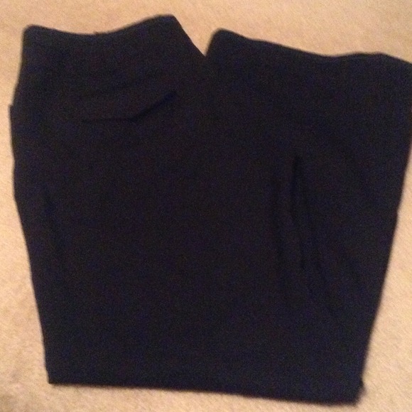 ⛔SOLD⛔⬇Reduced⬇Bundle 5 dress pants - Picture 3 of 4