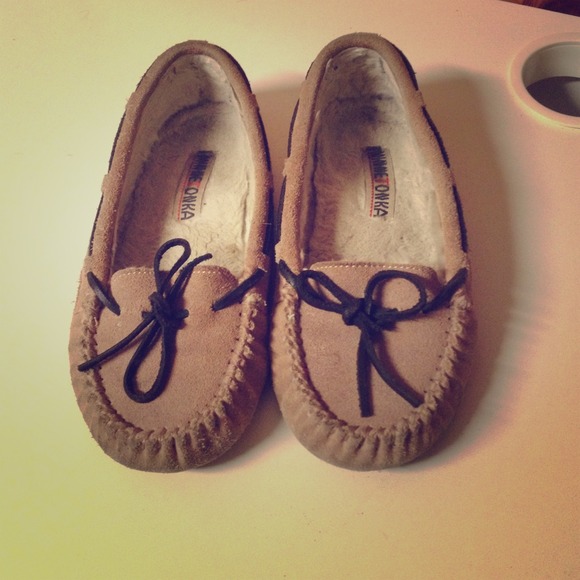 Gently Worn Minnetonka Moccasins!💘