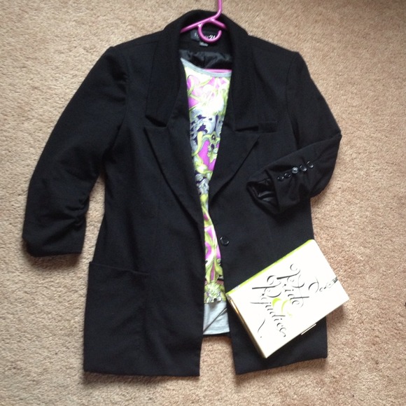 Bundle for @liboria Bar III and forever 21 blazer