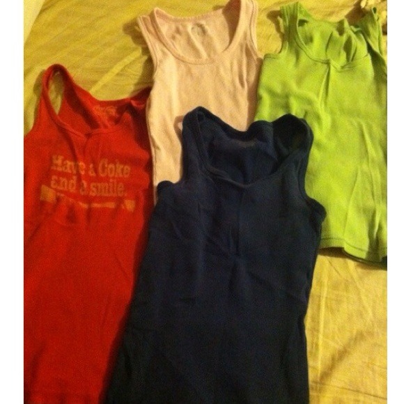 Bundle of 4 small tanks
