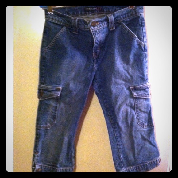 ✨Reduced✨Dark denim Capri pants