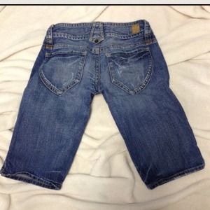 GUESS JEANS Bermuda Shorts :)