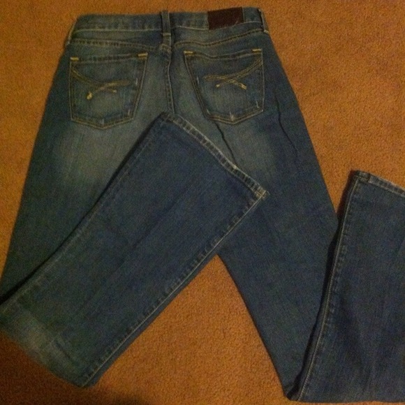 Medium blue NY&Co jeans - Picture 2 of 2