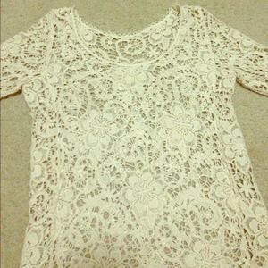 Crochet top with 3/4 sleeve