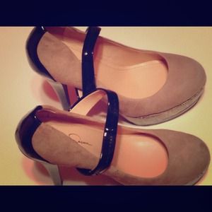 Jessica Simpson Snakeskin Mary-Jane Style Heels!