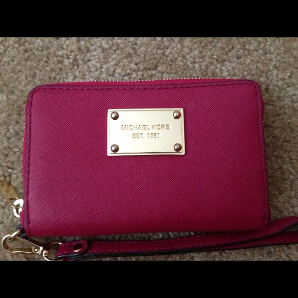 Michael Kors iPhone 4/4s multifunction phone case