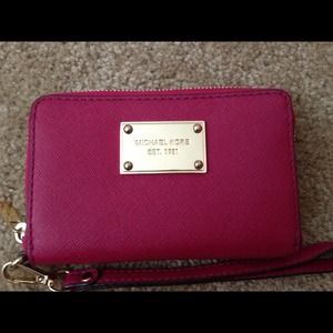 Michael Kors iPhone 4/4s multifunction phone case