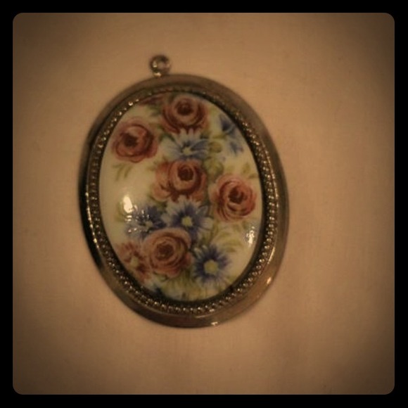Vintage Floral Pendant
