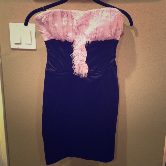 Lacy pink and black bodycon - Picture 1 of 3
