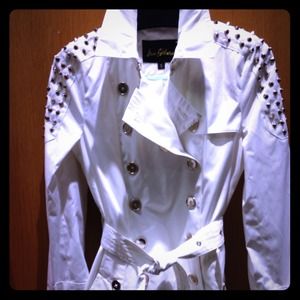 Sam Edelmam xs white spike jacket only worn 1 time