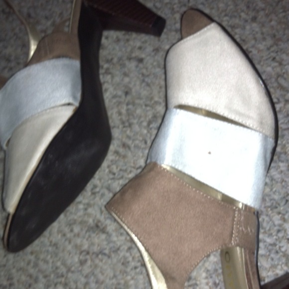 Heels !!!!!!!! Sold in bundle !!!!!!!!!!!$