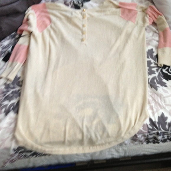 Spring sweater - Picture 2 of 2
