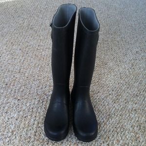 Brand new rain boots