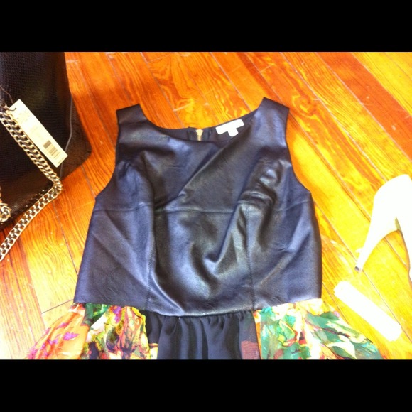 SOLD!!!for @arhyk pretty chic dress new!! - Picture 2 of 4