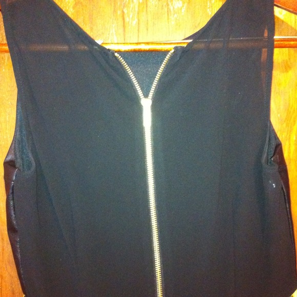 SOLD!!!for @arhyk pretty chic dress new!! - Picture 4 of 4