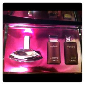 Calvin Klein euphoria Perfume gift set
