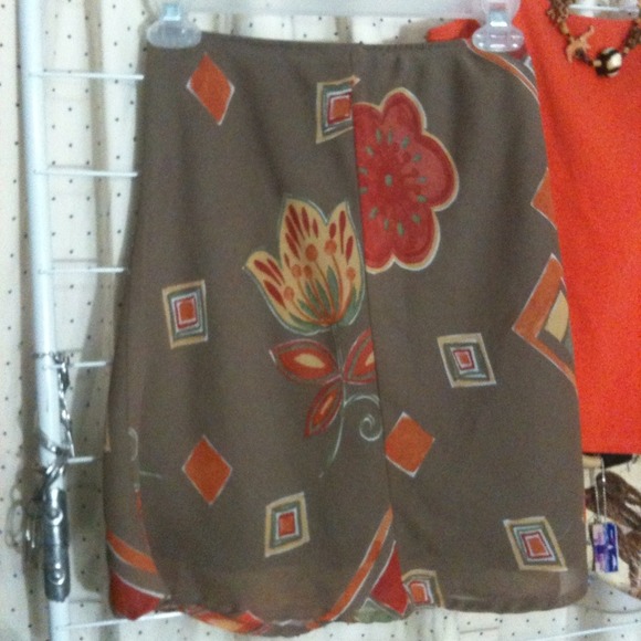 PERFECT LITTLE SKIRT - Picture 1 of 1