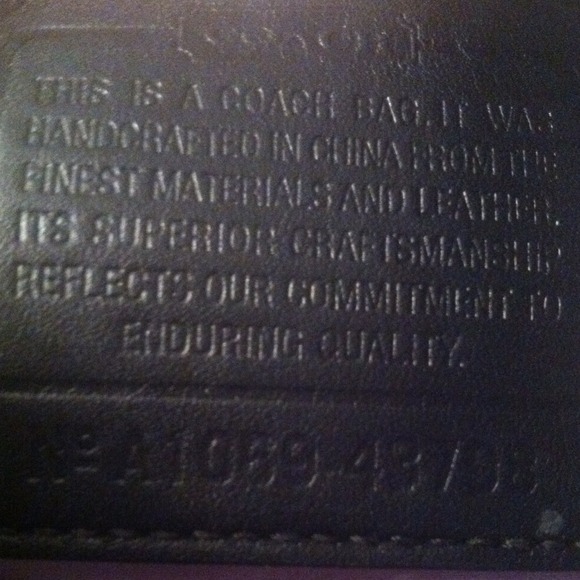 Authentic coach purse - Picture 3 of 4