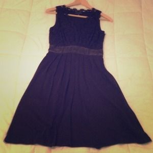 *Reduced*Banana Republic lace top dress sz 4/small