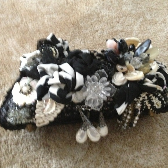 Sold - Picture 3 of 4