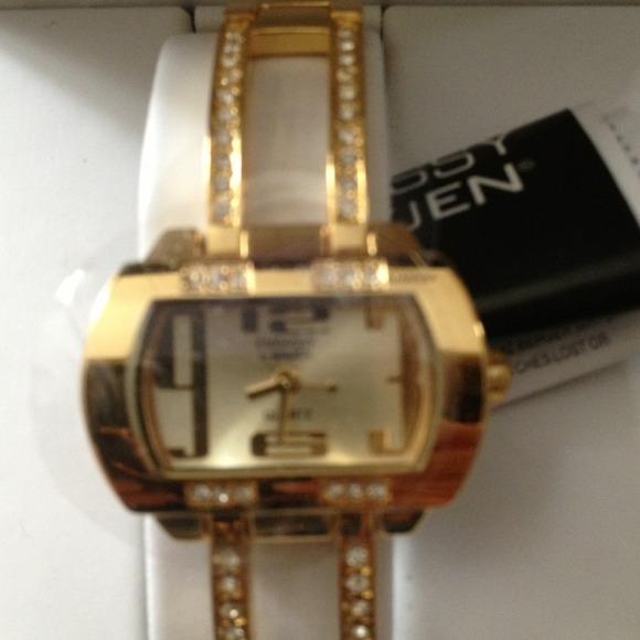 Sold - Picture 4 of 4