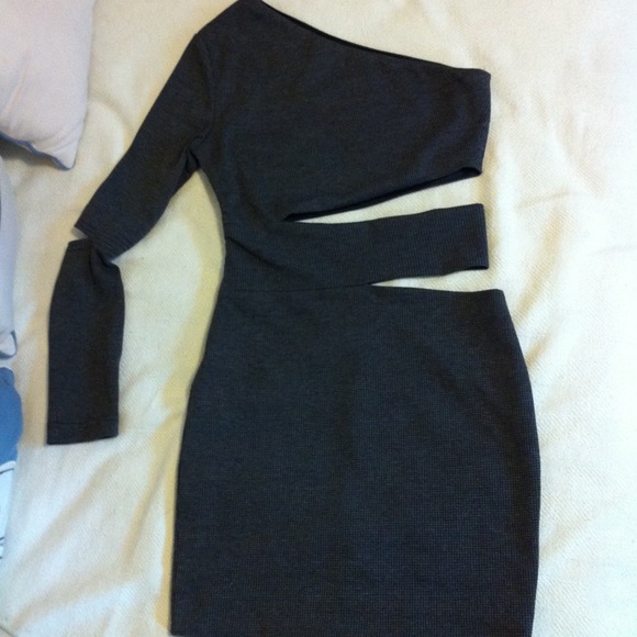 Dress - Picture 2 of 2